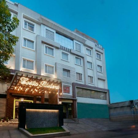 Costa Riviera Hotel Váránasí Exteriér fotografie